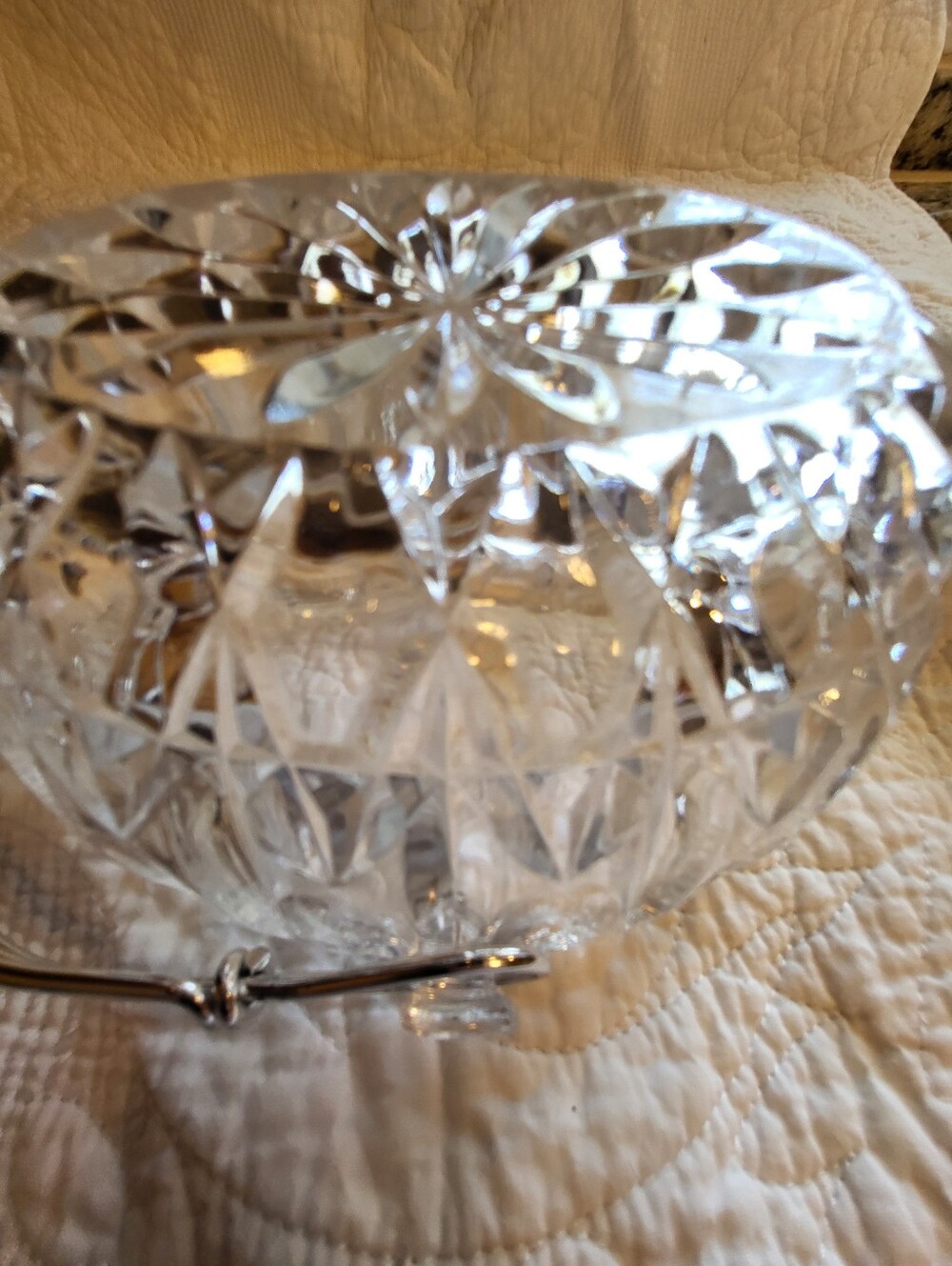 Cut Crystal 7 x 5.75 x 5 In.Basket with Silver-Tone Split Handle - Picture 7 of 8